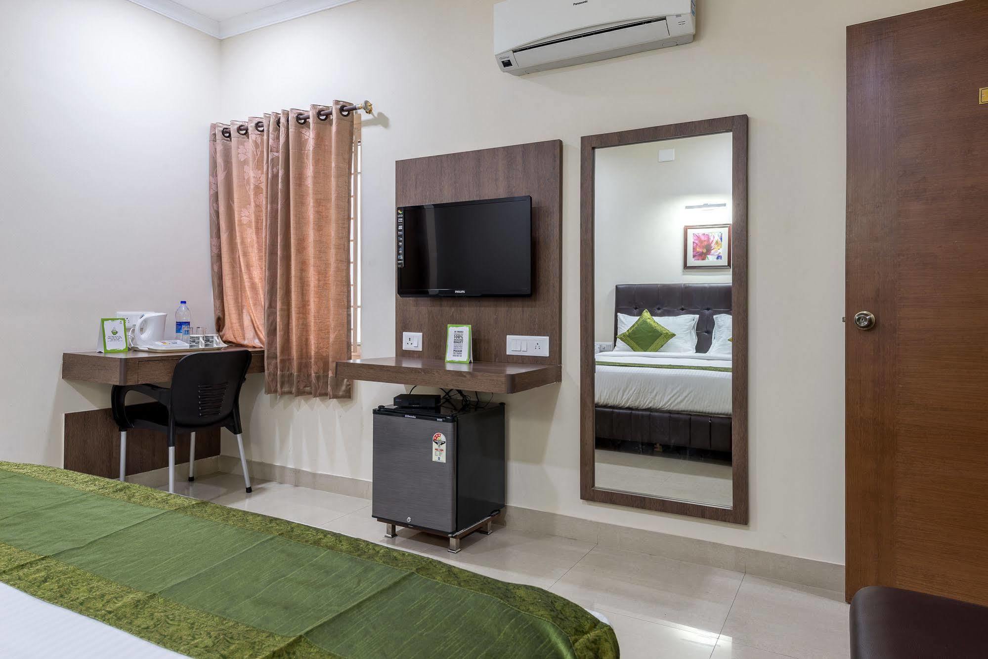 Hotel Mount Kailash Suites Chennai Exteriör bild